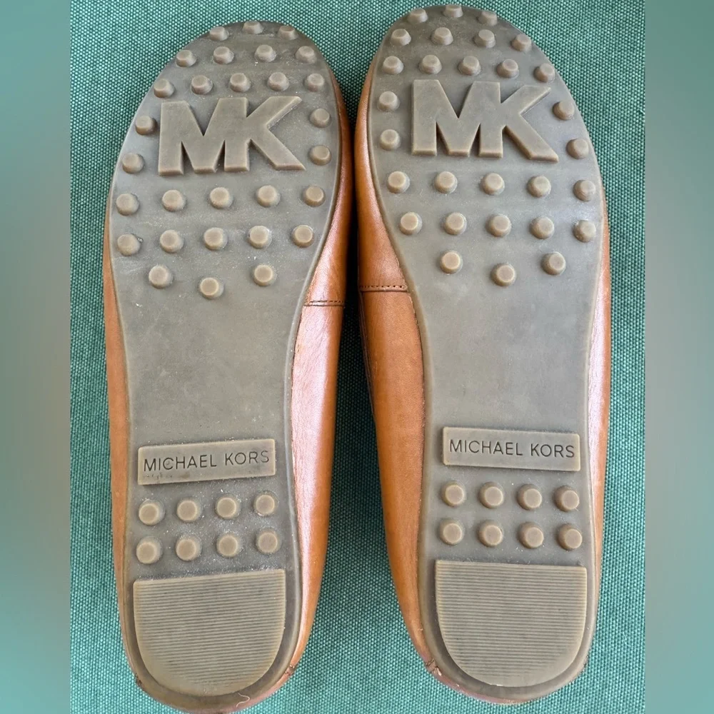 Michael Kors Women's Sutton Moccasin Flat Loafers - Picture 4 of 9
